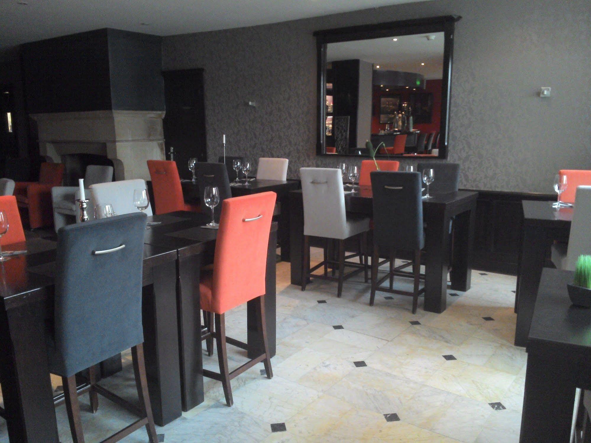 Acqs Hotel Dax Bagian luar foto